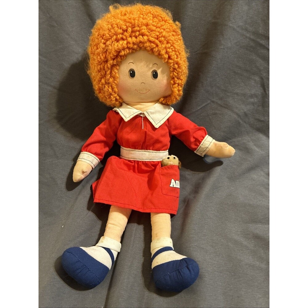 Little Orphan Annie VTG 1982 Plush Stuffed Doll Knickerbocker Collectible Toy